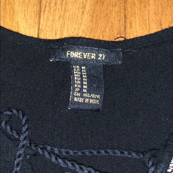 Black blouse - Picture 5 of 5